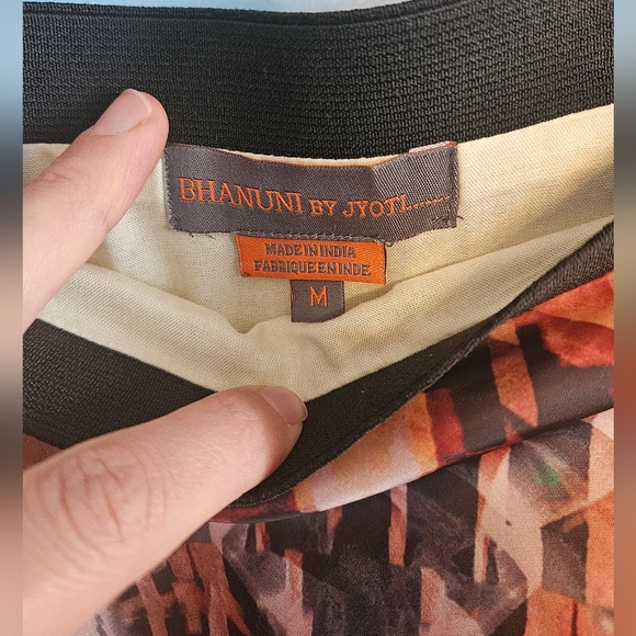 Anthropologie, kaleidoscope skirt Size.M - Picture 6 of 9